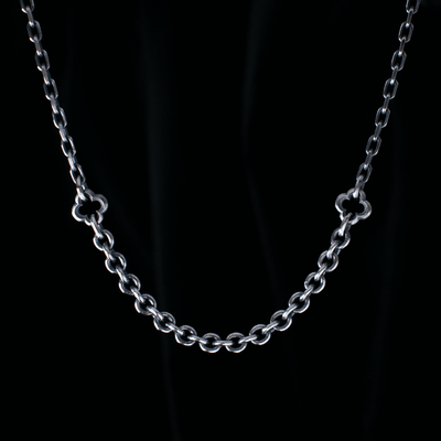 Toilworn Mini Quatrefoil Mixed Chain Necklet